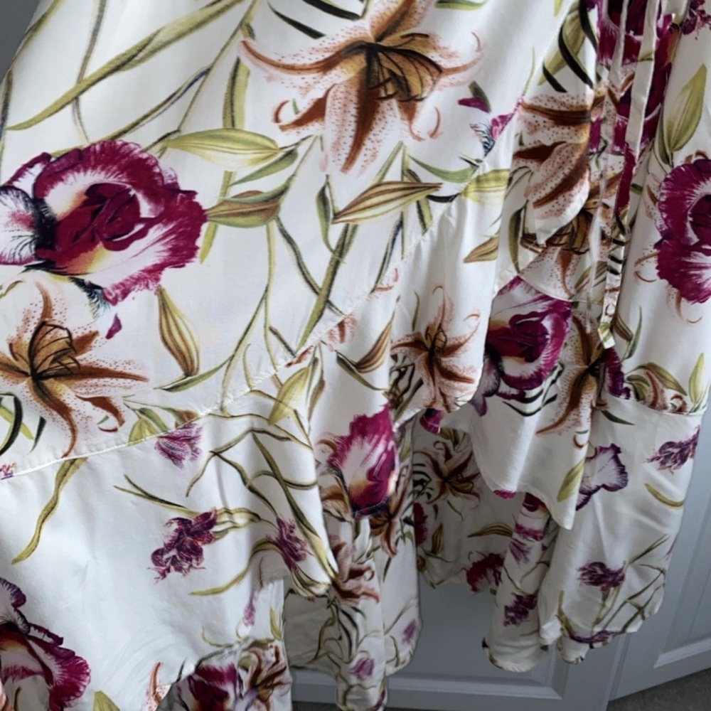 THE ODELLS Wrap Dress XS Floral - Picture 3 of 13
